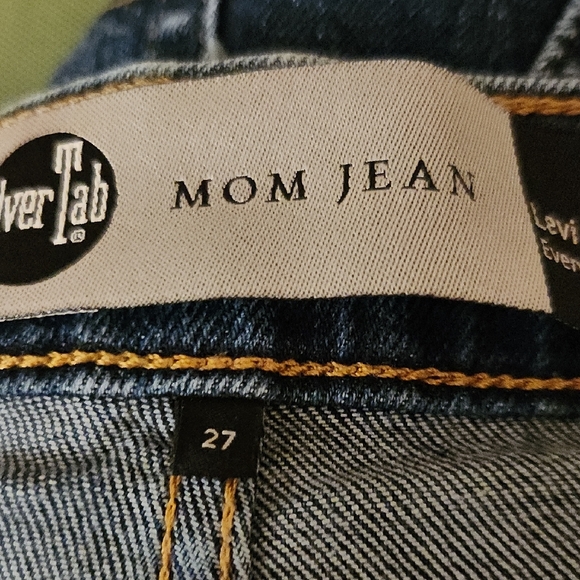 Levi's Silver Tab Mom Jeans Women's High Rise Size 27 - Picture 8 of 8